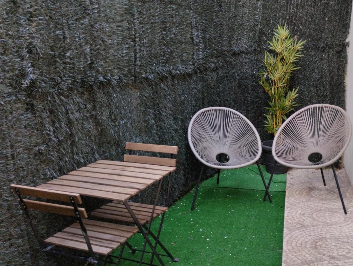 Ferienwohnung Garibaldi De Calais Fonctionnelle Nouvelle Renovation Jardin Prive Exterior foto